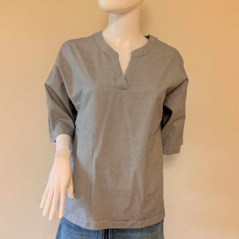 Chico's Women's Striped V-Neck Tunic Top Black White Size 0 Cotton Blend
